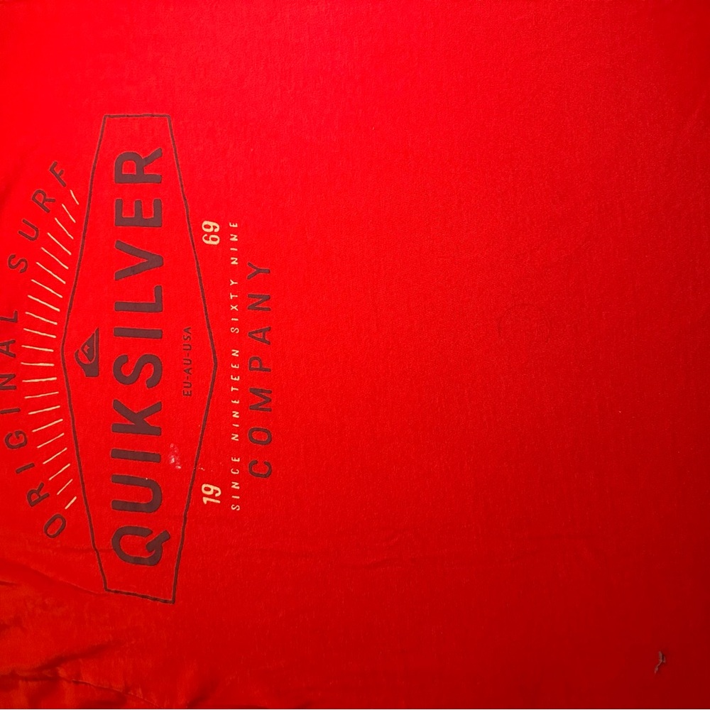 Quiksilver Red T-Shirt - Picture 2 of 5